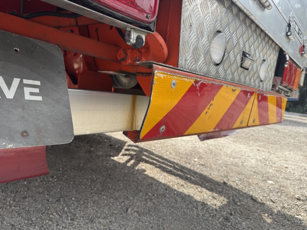 平ボディー 4軸低床 エアサス|中古トラックの販売・買取・査定のアイナビ