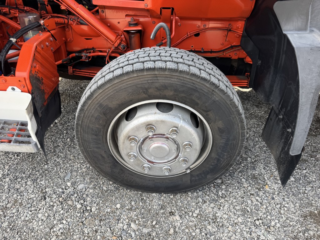 平ボディー 4軸低床 エアサス|中古トラックの販売・買取・査定のアイナビ