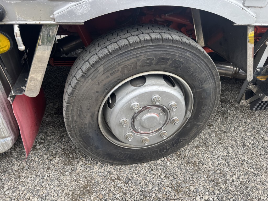 平ボディー 4軸低床 エアサス|中古トラックの販売・買取・査定のアイナビ