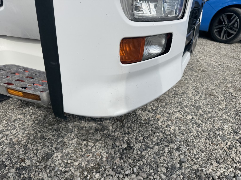 平ボディー 4軸低床 エアサス|中古トラックの販売・買取・査定のアイナビ