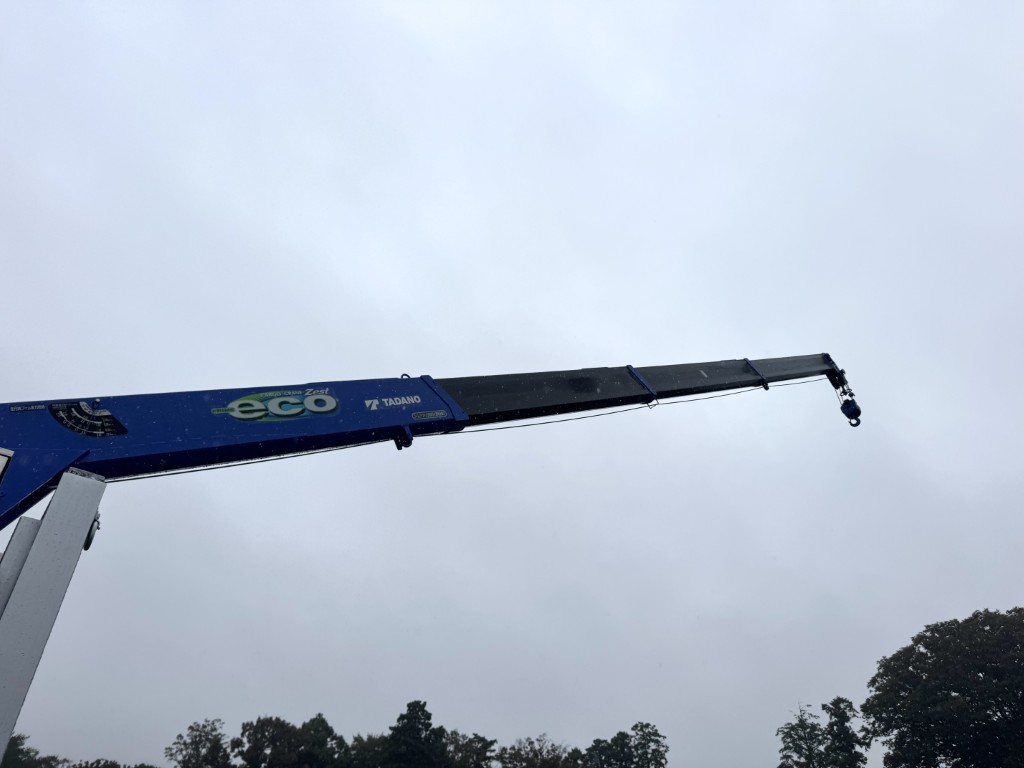 4軸低床エアサス4段ブームアルミ平タダノラジコンF7|中古トラックの販売・買取・査定のアイナビ