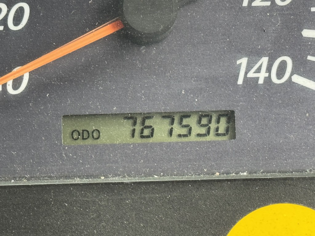 4軸低床エアサス4段ブームアルミ平タダノラジコンF7|中古トラックの販売・買取・査定のアイナビ