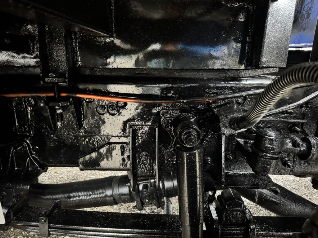 4軸低床エアサス4段ブームアルミ平タダノラジコンF7|中古トラックの販売・買取・査定のアイナビ