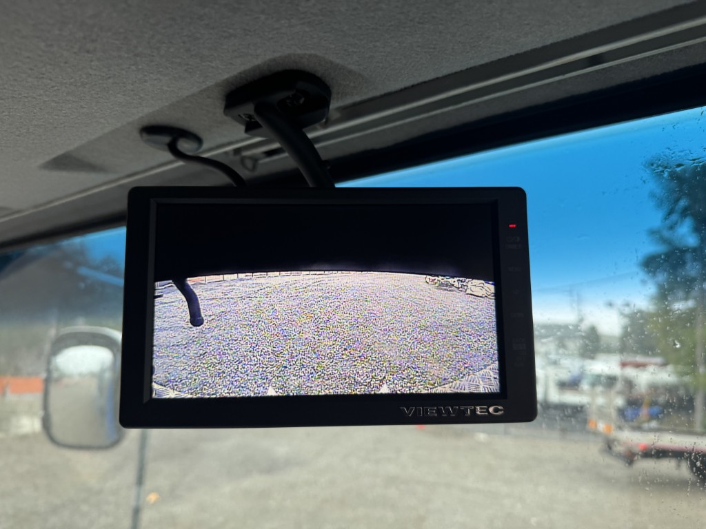 4軸低床エアサス4段ブームアルミ平タダノラジコンF7|中古トラックの販売・買取・査定のアイナビ