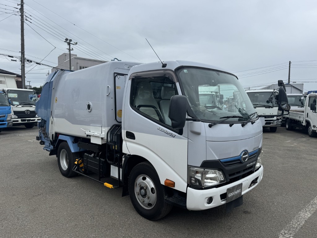 プレスパッカー極東4.3立米連続スイッチ|中古トラックの販売・買取・査定のアイナビ