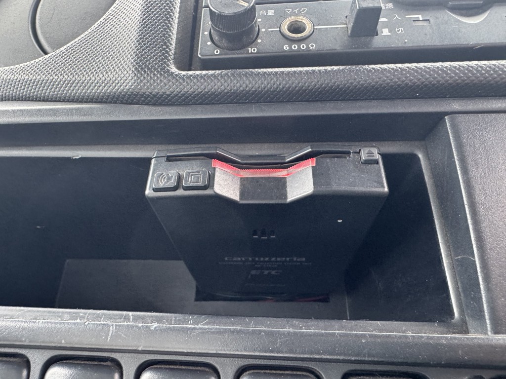 プレスパッカー極東4.3立米連続スイッチ|中古トラックの販売・買取・査定のアイナビ