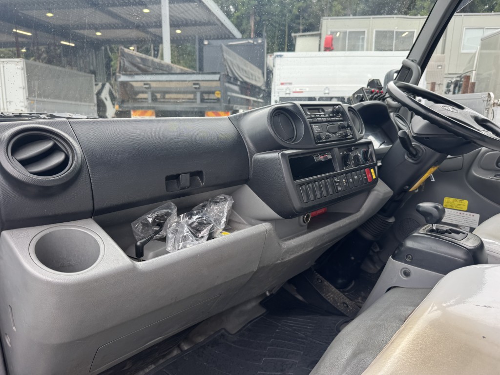 プレスパッカー極東4.3立米連続スイッチ|中古トラックの販売・買取・査定のアイナビ