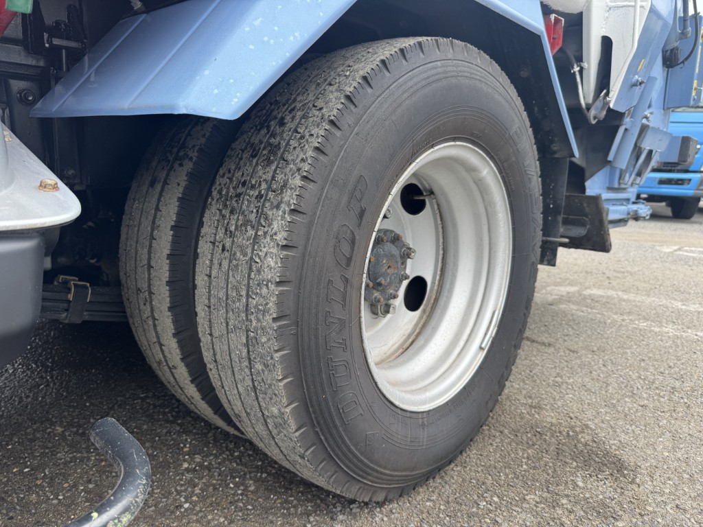 プレスパッカー極東4.3立米連続スイッチ|中古トラックの販売・買取・査定のアイナビ