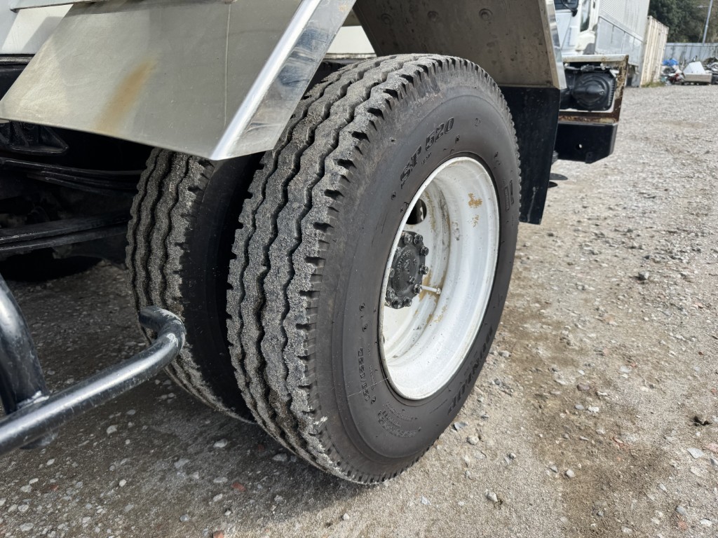 新明和 LSE40-40F サブエンジン式 前後散水|中古トラックの販売・買取・査定のアイナビ