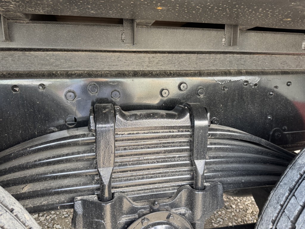 ワイド4段アルミ平ラジコン角足ユニック7.8m未使用|中古トラックの販売・買取・査定のアイナビ