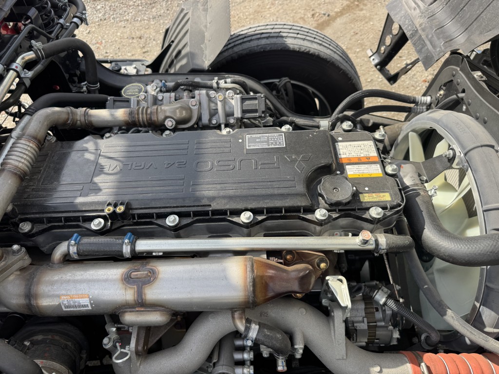 ワイド4段アルミ平ラジコン角足ユニック7.8m未使用|中古トラックの販売・買取・査定のアイナビ