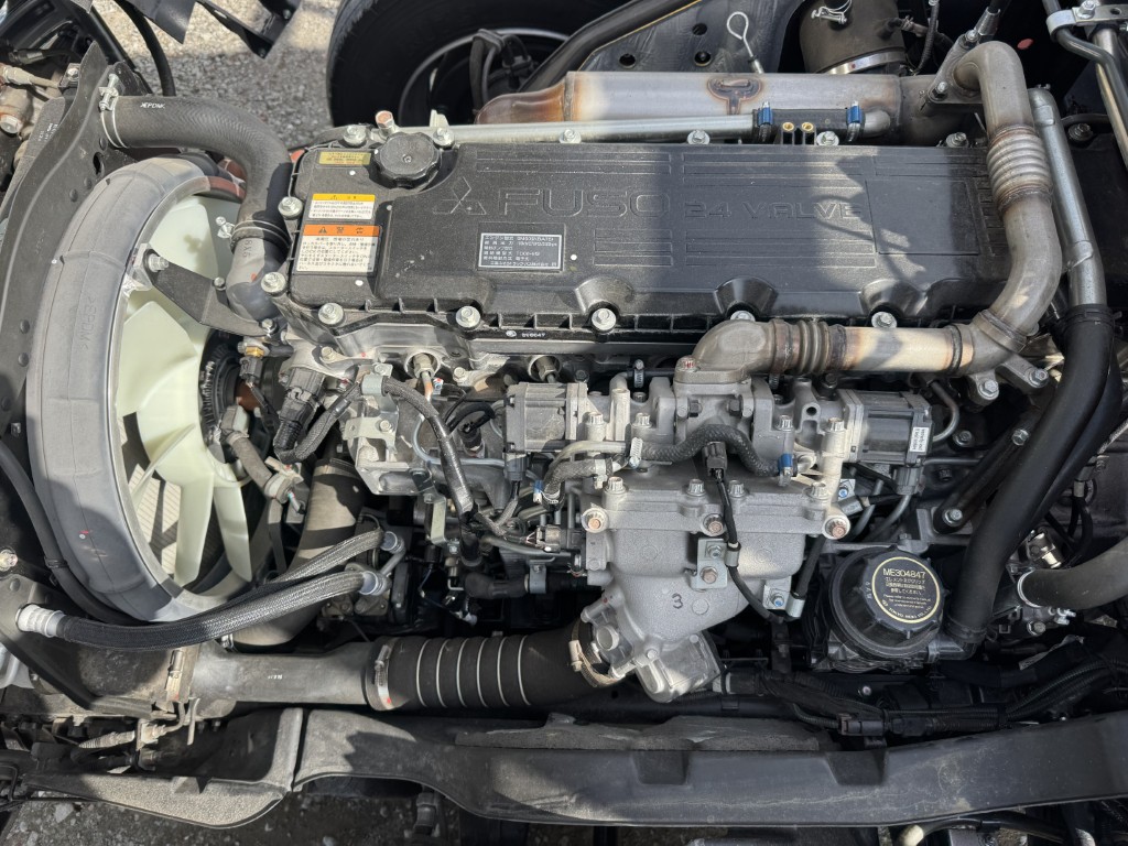 ワイド4段アルミ平ラジコン角足ユニック7.8m未使用|中古トラックの販売・買取・査定のアイナビ