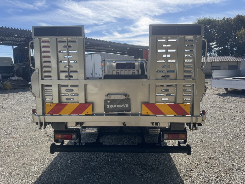 セーフティーローダーカスタム新品エンジンASSY交換|中古トラックの販売・買取・査定のアイナビ