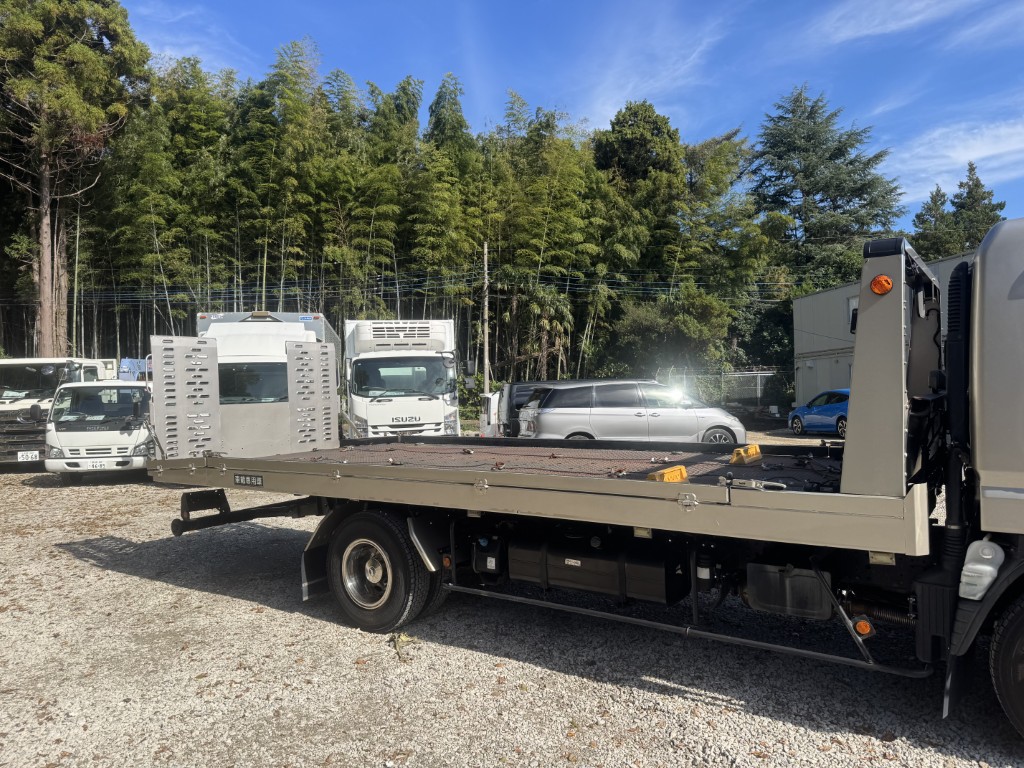 セーフティーローダーカスタム新品エンジンASSY交換|中古トラックの販売・買取・査定のアイナビ