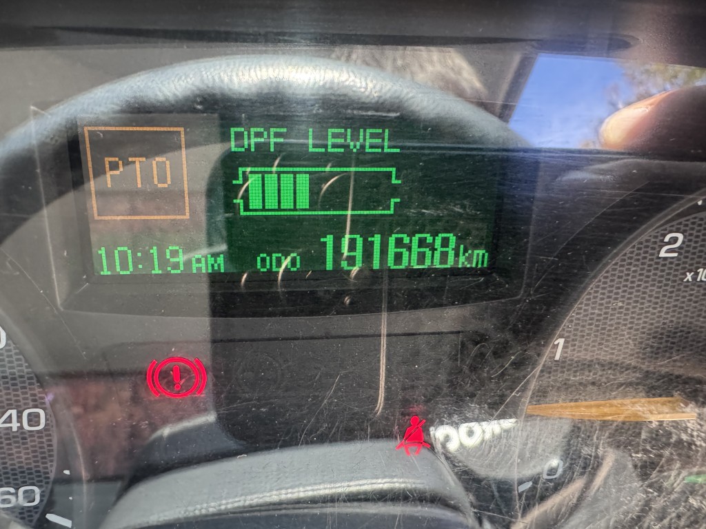 セーフティーローダーカスタム新品エンジンASSY交換|中古トラックの販売・買取・査定のアイナビ