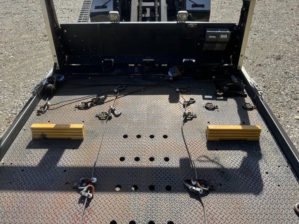 セーフティーローダーカスタム新品エンジンASSY交換|中古トラックの販売・買取・査定のアイナビ