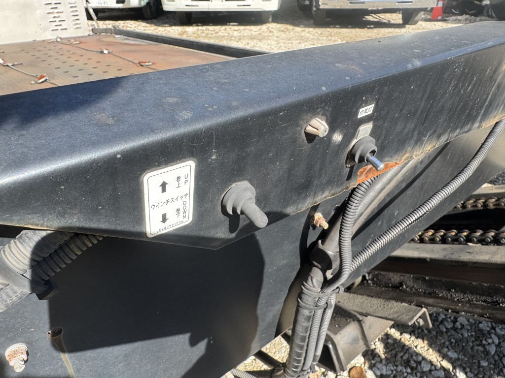 セーフティーローダーカスタム新品エンジンASSY交換|中古トラックの販売・買取・査定のアイナビ