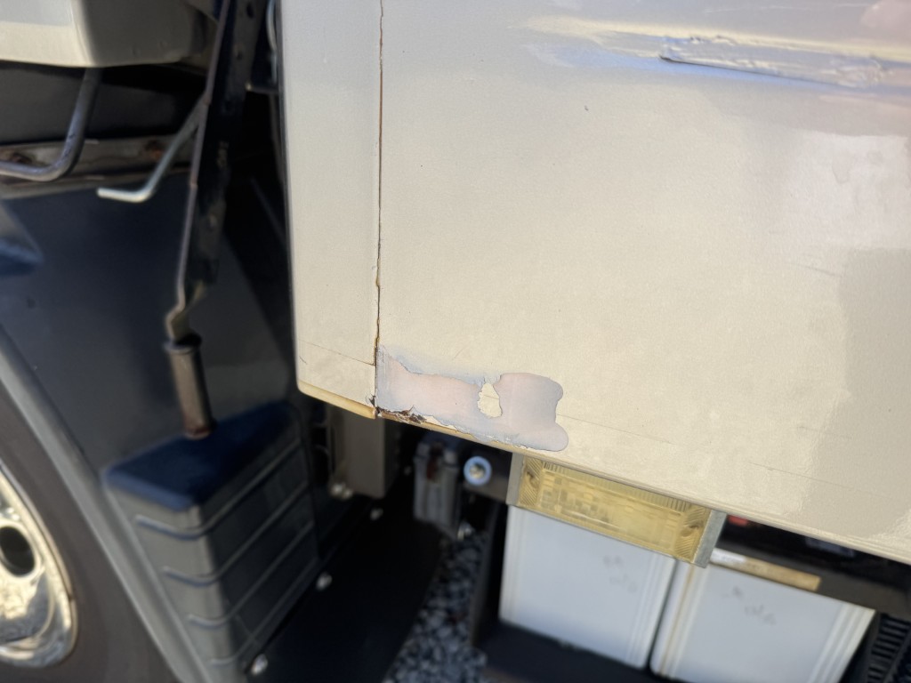 セーフティーローダーカスタム新品エンジンASSY交換|中古トラックの販売・買取・査定のアイナビ