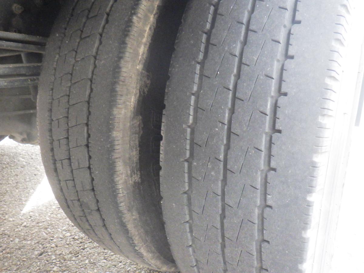 標準ロング全低床車輌総重量5,435kgゲート付車検R8.5月迄|中古トラックの販売・買取・査定のアイナビ