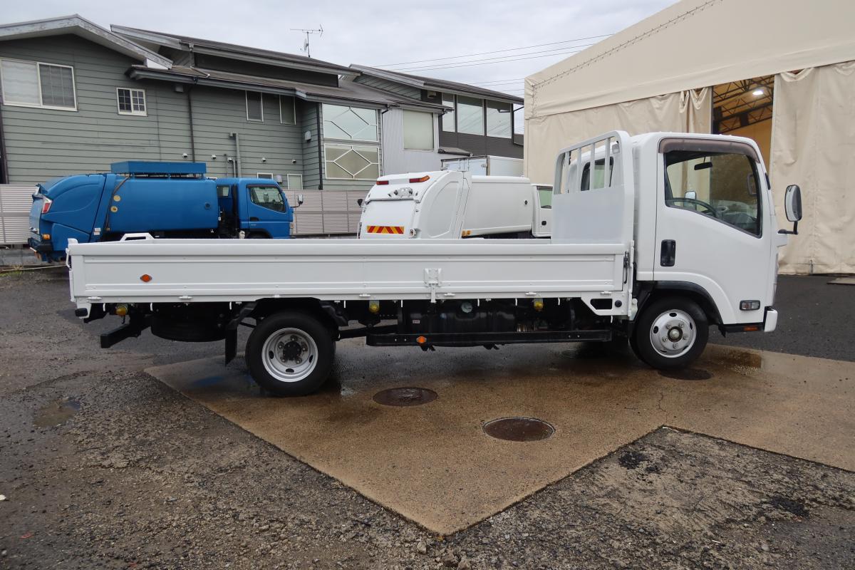 標準幅 ロングボディ AT車 積載2000kg 総重量4825kg|中古トラックの販売・買取・査定のアイナビ