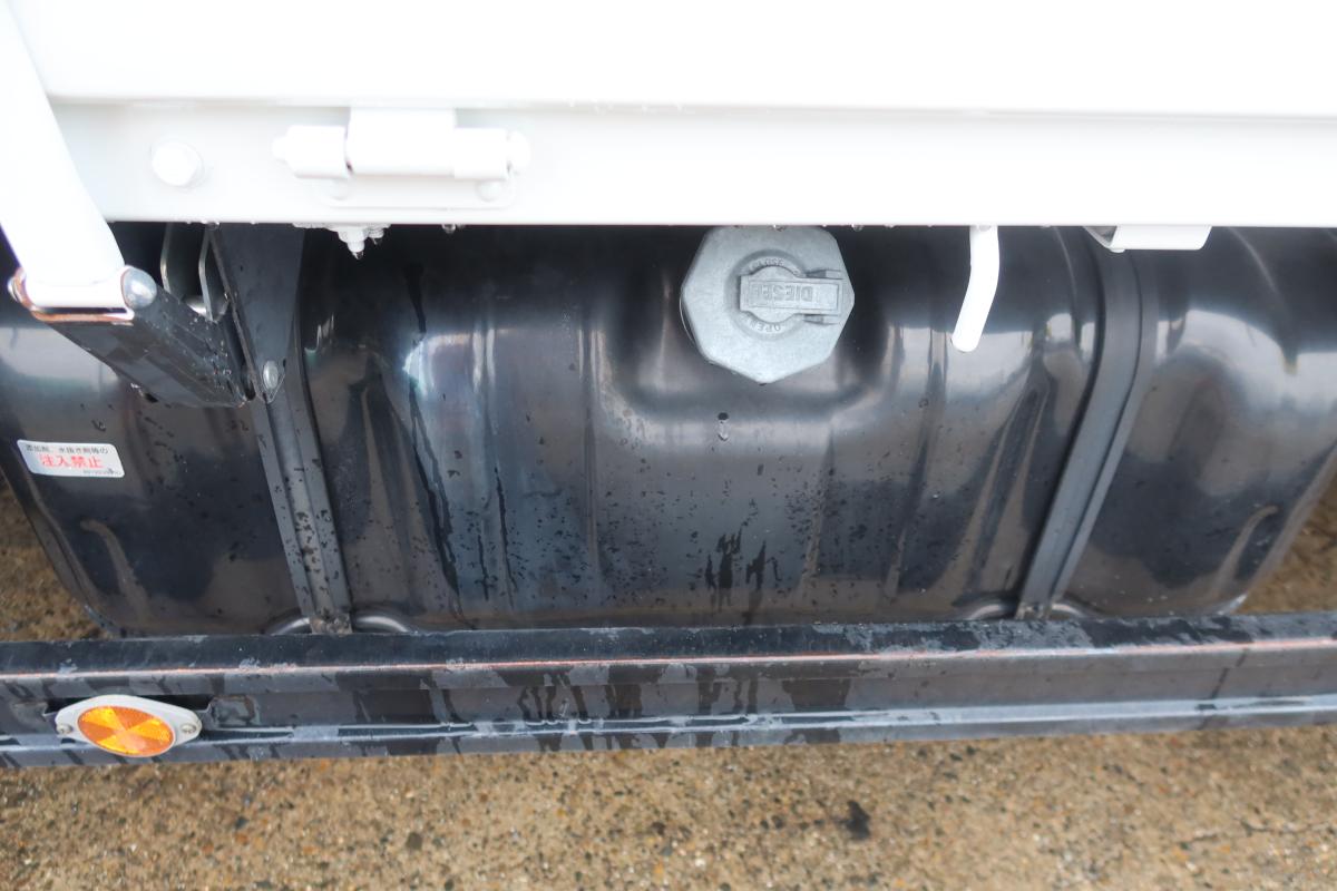 標準幅 ロングボディ AT車 積載2000kg 総重量4825kg|中古トラックの販売・買取・査定のアイナビ