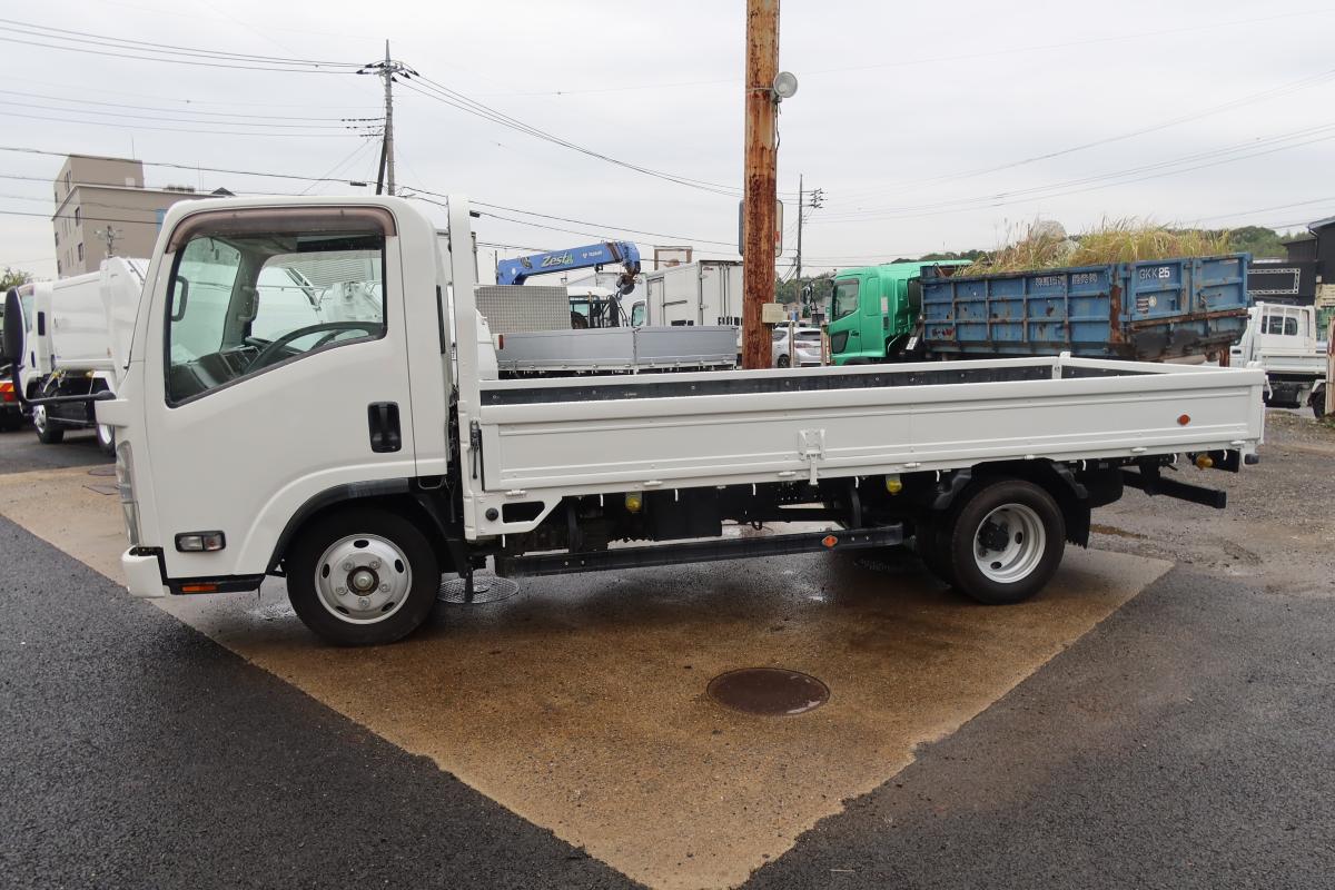 標準幅 ロングボディ AT車 積載2000kg 総重量4825kg|中古トラックの販売・買取・査定のアイナビ