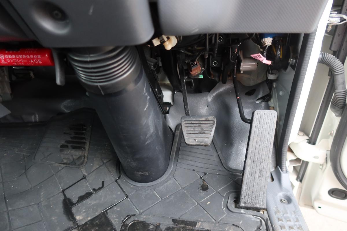 標準幅 ロングボディ AT車 積載2000kg 総重量4825kg|中古トラックの販売・買取・査定のアイナビ