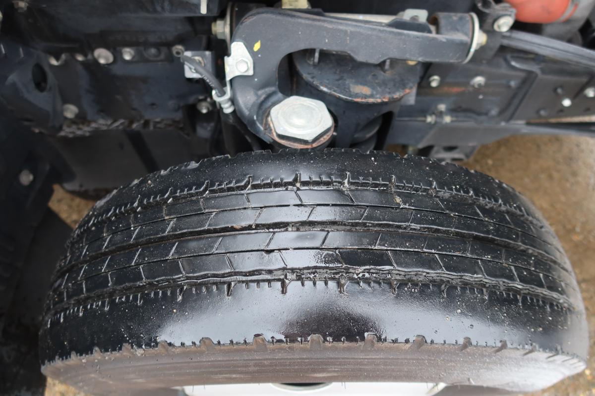 標準幅 ロングボディ AT車 積載2000kg 総重量4825kg|中古トラックの販売・買取・査定のアイナビ