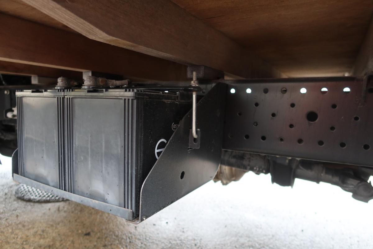 標準幅 ロングボディ AT車 積載2000kg 総重量4825kg|中古トラックの販売・買取・査定のアイナビ