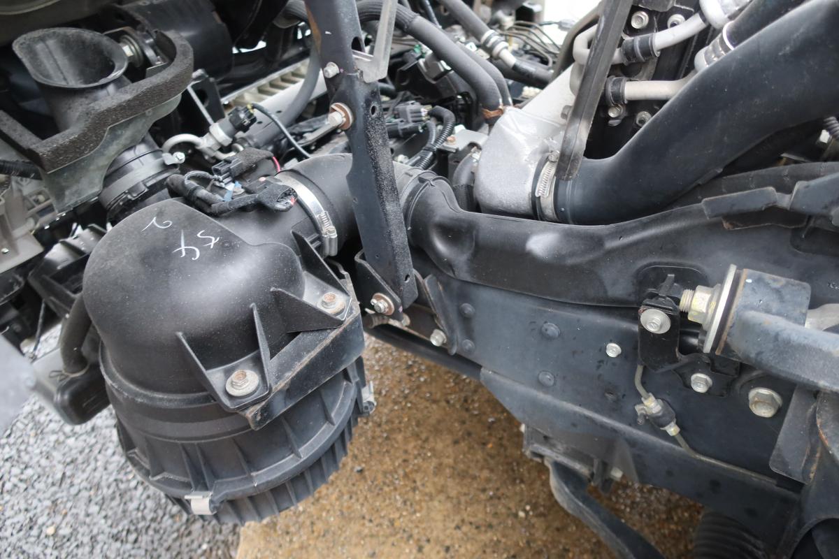 標準幅 ロングボディ AT車 積載2000kg 総重量4825kg|中古トラックの販売・買取・査定のアイナビ