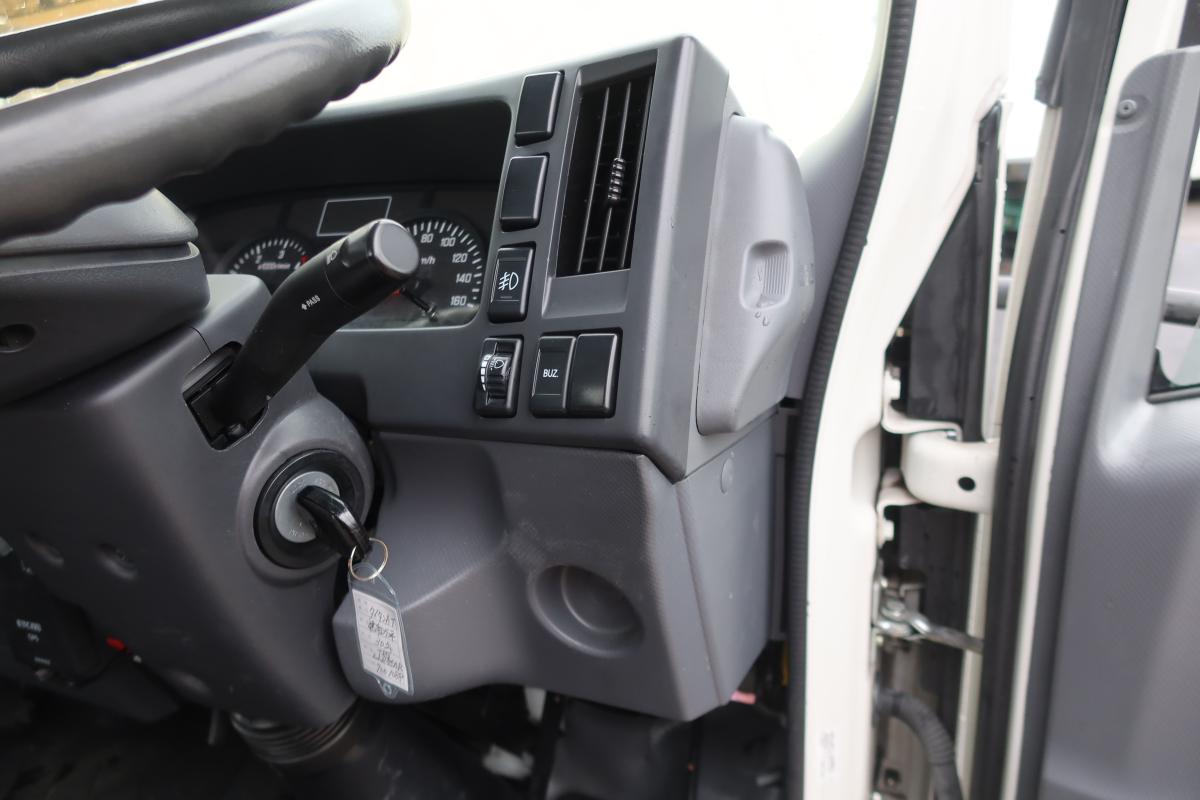 標準幅 ロングボディ AT車 積載2000kg 総重量4825kg|中古トラックの販売・買取・査定のアイナビ