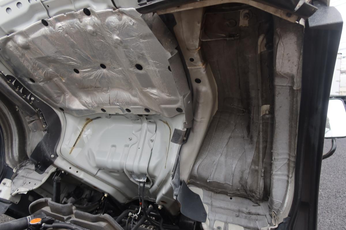 標準幅 ロングボディ AT車 積載2000kg 総重量4825kg|中古トラックの販売・買取・査定のアイナビ