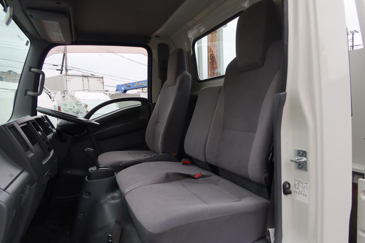 標準幅 ロングボディ AT車 積載2000kg 総重量4825kg|中古トラックの販売・買取・査定のアイナビ