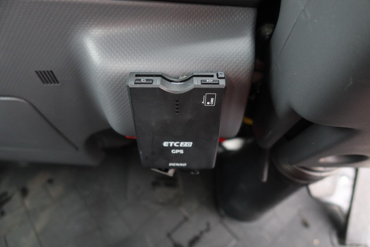 標準幅 ロングボディ AT車 積載2000kg 総重量4825kg|中古トラックの販売・買取・査定のアイナビ