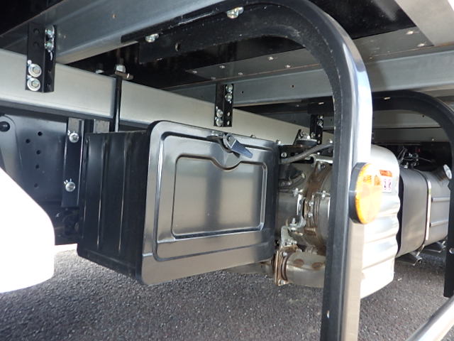 日野 令和7年式 冷凍バン 車検付き|中古トラックの販売・買取・査定のアイナビ