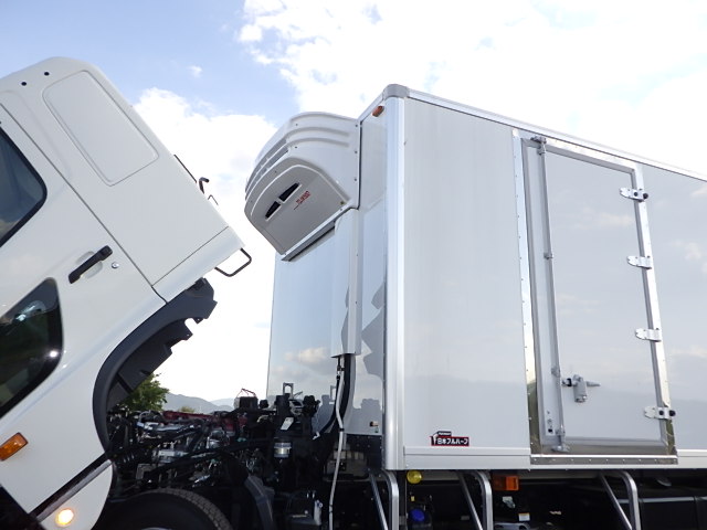 日野 令和7年式 格納ゲート付き冷凍バン 車検付き|中古トラックの販売・買取・査定のアイナビ