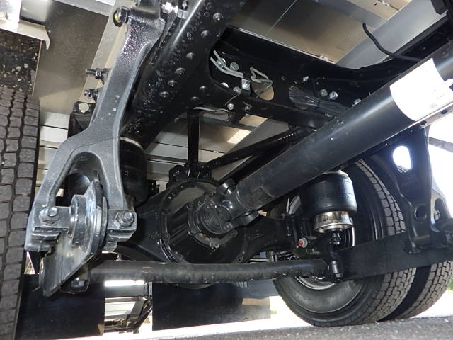 日野 令和7年式 格納ゲート付き冷凍バン 車検付き|中古トラックの販売・買取・査定のアイナビ