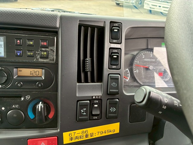 ワンオーナーワイドロング東プレR404AスムーサーAT4t8t|中古トラックの販売・買取・査定のアイナビ