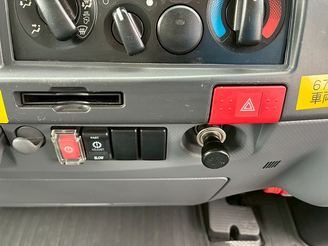 ワンオーナーワイドロング東プレR404AスムーサーAT4t8t|中古トラックの販売・買取・査定のアイナビ