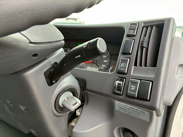 ワンオーナーワイドロング東プレR404AスムーサーAT4t8t|中古トラックの販売・買取・査定のアイナビ