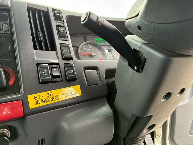 ワンオーナーワイドロング東プレR404AスムーサーAT4t8t|中古トラックの販売・買取・査定のアイナビ