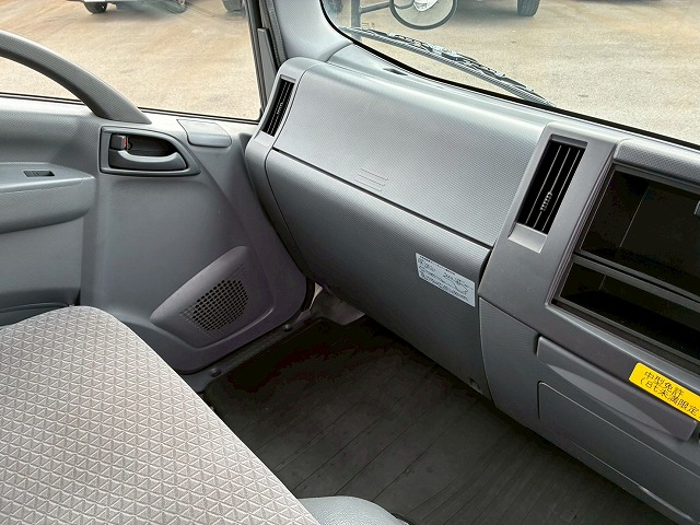 ワンオーナーワイドロング東プレR404AスムーサーAT4t8t|中古トラックの販売・買取・査定のアイナビ