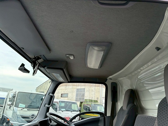 ワンオーナーワイドロング東プレR404AスムーサーAT4t8t|中古トラックの販売・買取・査定のアイナビ