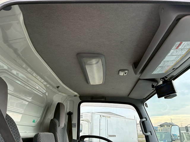 ワンオーナーワイドロング東プレR404AスムーサーAT4t8t|中古トラックの販売・買取・査定のアイナビ