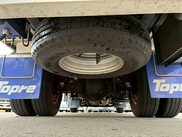 ワンオーナーワイドロング東プレR404AスムーサーAT4t8t|中古トラックの販売・買取・査定のアイナビ