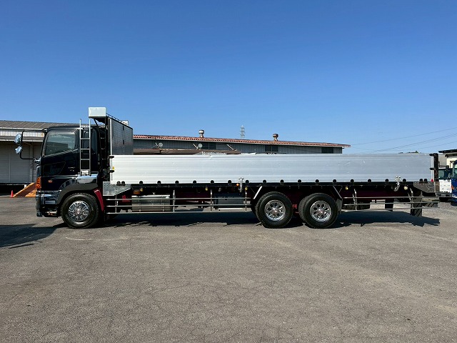 3軸1デフ★KS-!★スス焼き不要★エンジンリターダ★7速MT|中古トラックの販売・買取・査定のアイナビ