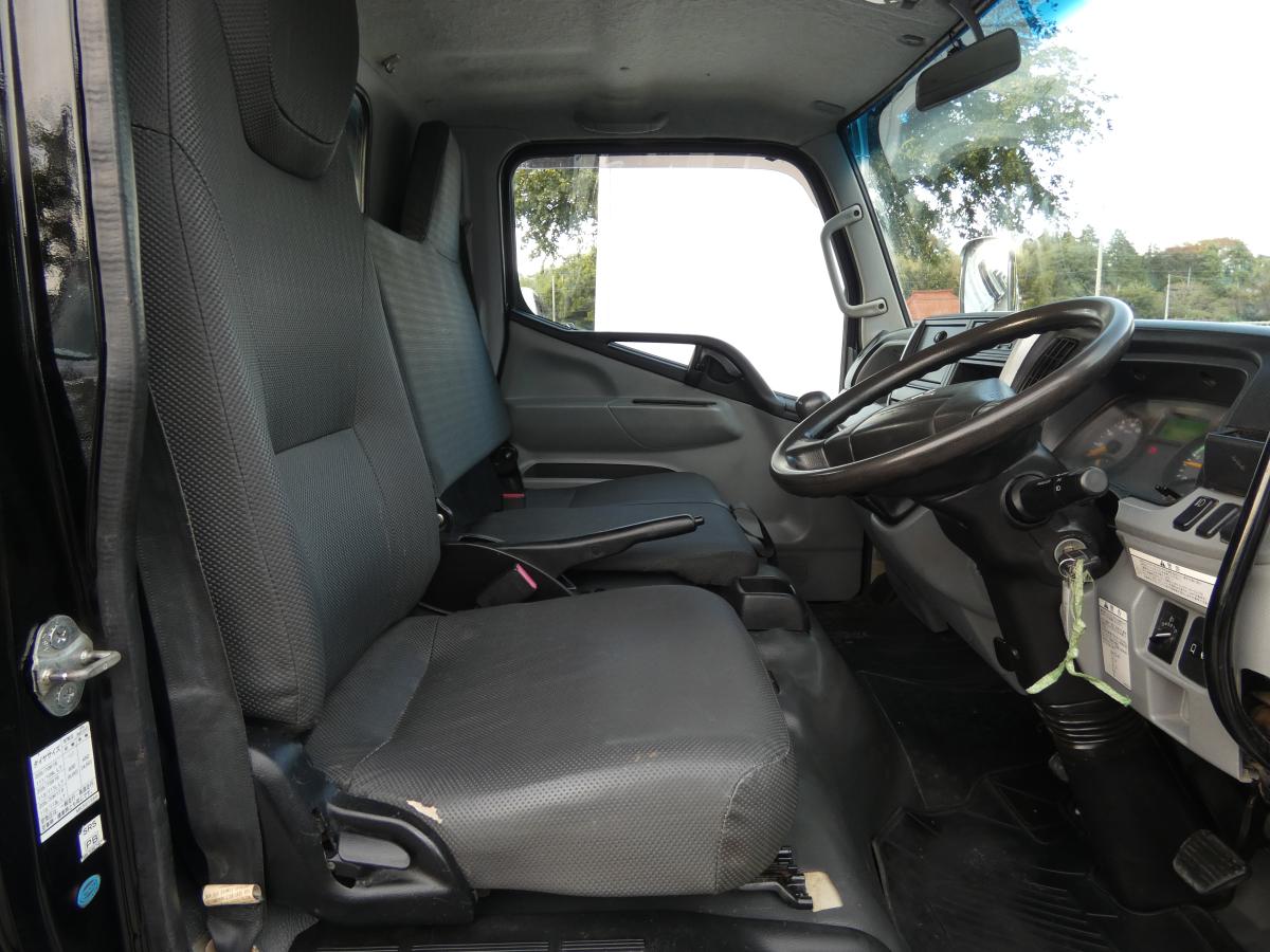 2トン マニュアル ダンプ 251034|中古トラックの販売・買取・査定のアイナビ