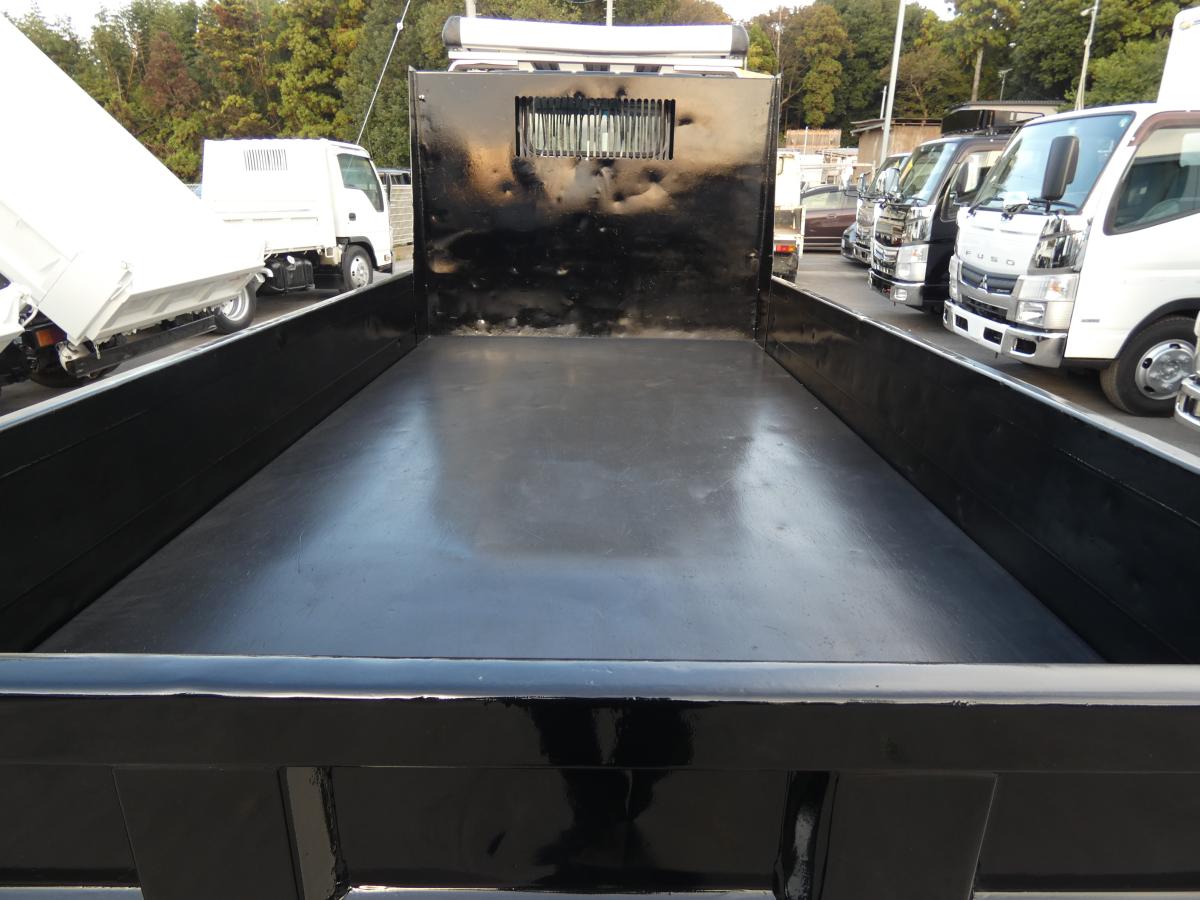 2トン マニュアル ダンプ 251034|中古トラックの販売・買取・査定のアイナビ