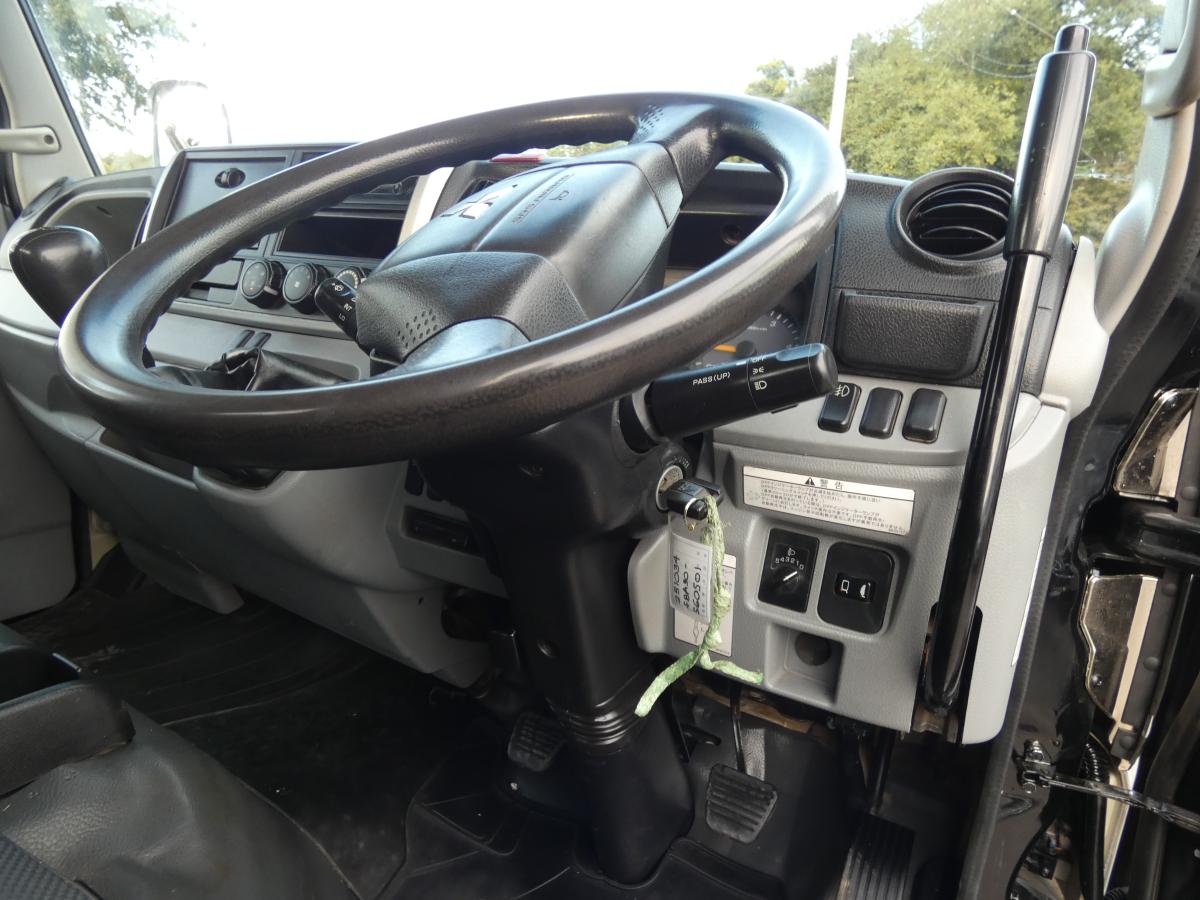 2トン マニュアル ダンプ 251034|中古トラックの販売・買取・査定のアイナビ