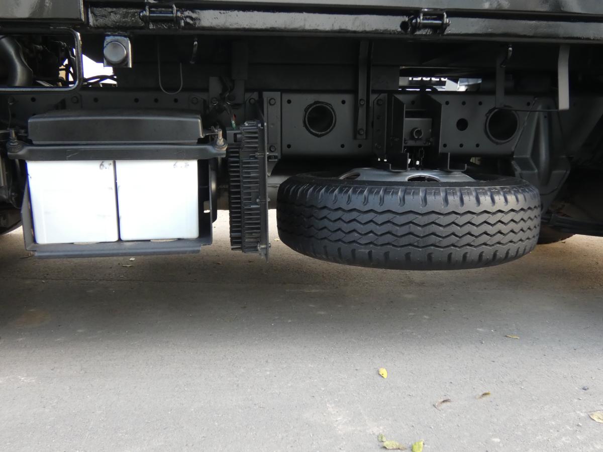 2トン マニュアル ダンプ 251034|中古トラックの販売・買取・査定のアイナビ